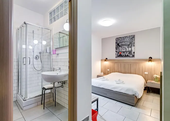 Casa Der Poeta Bed & Breakfast 4*