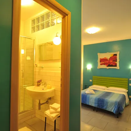 Casa Der Poeta Bed and Breakfast 4*